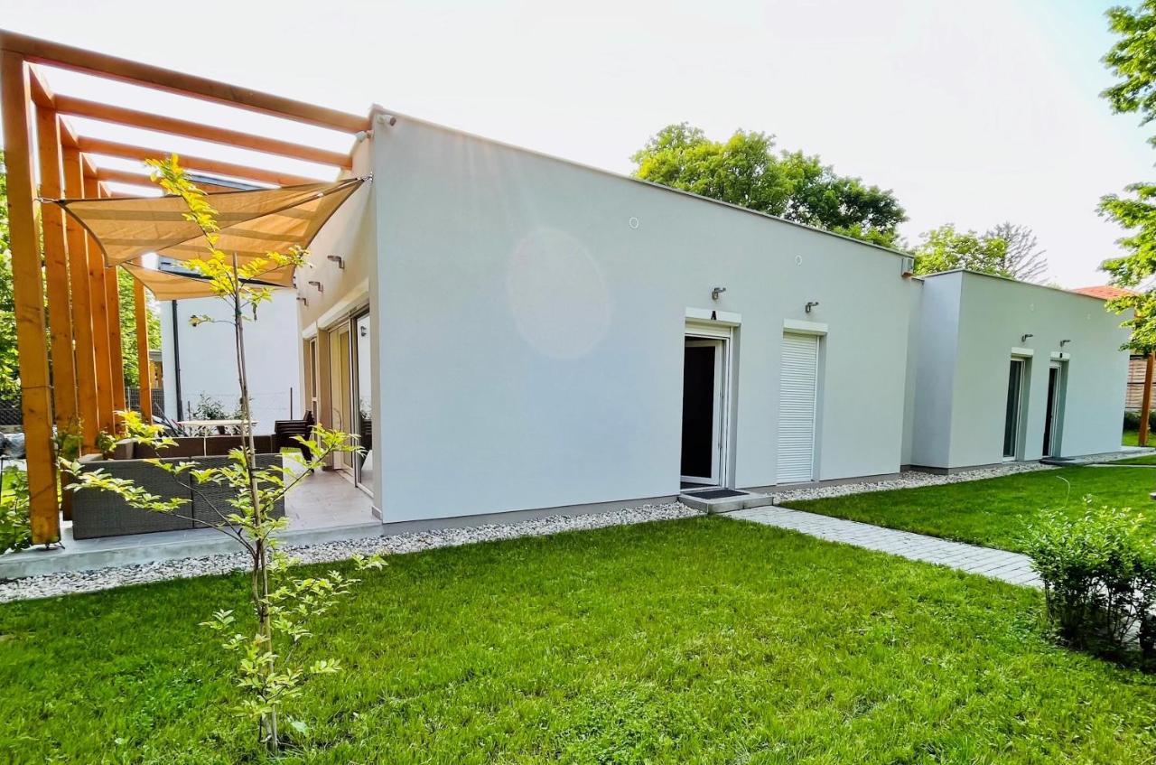 Aranygesztenye Apartmanhaz Balatonudvari Exterior photo